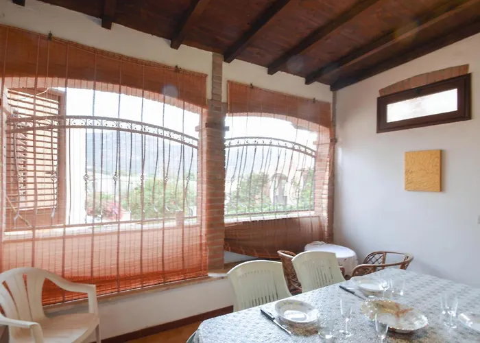 Appartement 2 Bedroom Stunning In *
